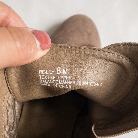 Tan suede Booties - Picture 5 of 5